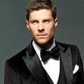 Xabi Alonso Berpose Untuk Majalah Detlux