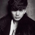 Yoo Seung Ho Berpose Untuk Majalah Marie Claire