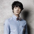 Yoon Shi Yoon Berpose Untuk Promo Iklan T.I for MEN Fashion