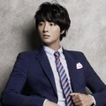 Yoon Shi Yoon Berpose Untuk Promo Iklan T.I for MEN Fashion