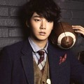 Yoon Shi Yoon Berpose Untuk Promo Iklan T.I for MEN Fashion