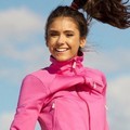 Nina Dobrev Berpose Untuk Majalah Seventeen