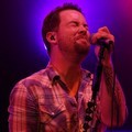 Aksi David Cook Saat Konser di Indonesia