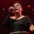 Aksi Regina Ivanova di Konser David Cook