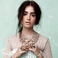 Lily Collins Berpose Untuk Majalah Los Angeles Times