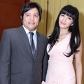 Angel Karamoy dan Suami Hadir di Resepsi Pernikahan Astrid Tiar