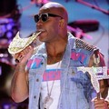 Flo Rida Saat Perform di Teen Choice Awards 2012