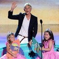 Rosie McClelland, Ellen DeGeneres dan Sophia Brownlee di Teen Choice Awards 2012