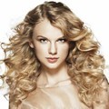 Taylor Swift Berpose untuk Majalah Elle