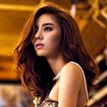 Son Dam Bi Berpose untuk Majalah Elle