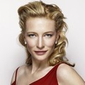 Cate Blanchett Berpose untuk Majalah InStyle