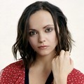 Christina Ricci Berpose untuk Majalah Elle Girl