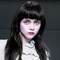 Christina Ricci Berpose untuk 'The La Book'