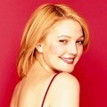 Drew Barrymore Berpose untuk Majalah Marie Claire
