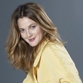 Drew Barrymore Berpose untuk Majalah Parade
