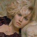 Elisha Cuthbert Photoshoot