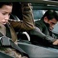Jessica Biel Sebagai Melina dan Colin Farrell Sebagai Doug Quaid/Hauser di 'Total Recall'