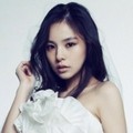 Min Hyo Rin Berpose untuk Promo 'Jenny House' Katalog Fashion