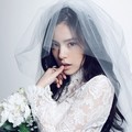Min Hyo Rin Berpose untuk Promo 'Jenny House' Katalog Fashion