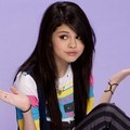Selena Gomez Berpose untuk Majalah Tiger Beat