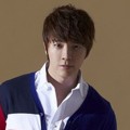 Photoshoot Lee Donghae Untuk Katalog Fashion BENCH