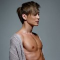 Photoshoot Leeteuk di Majalah Harper's Bazaar