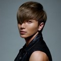 Photoshoot Leeteuk di Majalah Harper's Bazaar