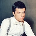 Photoshoot Josh Hutcherson di Majalah Teen Vogue