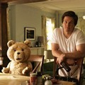 Mark Wahlberg Sebagai John Bennett di Film 'Ted'
