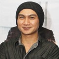 Anji Saat Menghadiri Jumpa Pers Konser Michael Learns to Rock