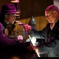 Josh Hartnett dan Woody Harrelson Merencanakan Aksi Balas Dendam Terhadap Ron Perlman