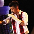 Penampilan Tim Hwang di Konser 'Saranghapnida'