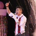 Penampilan Tim Hwang di Konser 'Saranghapnida'