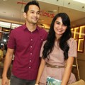 Teuku Wisnu dan Shireen Sungkar Saat Ditemui di Senayan City