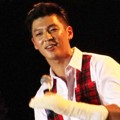 Penampilan Tim Hwang di Konser 'Saranghapnida'