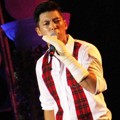 Penampilan Tim Hwang di Konser 'Saranghapnida'