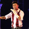 Penampilan Tim Hwang di Konser 'Saranghapnida'