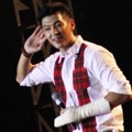 Penampilan Tim Hwang di Konser 'Saranghapnida'