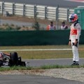 Jenson Button Harus Keluar Dari Arena Balapan