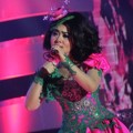 Syahrini Memeriahkan Grand Final Miss Celebrity Indonesia 2012