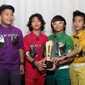 Coboy Junior Raih Penghargaan Rissing Star of The Year 2012