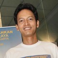 Fedi Nuril Ditemui Usai Syukuran Film '5 cm.'