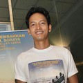 Fedi Nuril Ditemui Usai Syukuran Film '5 cm.'