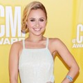 Hayden Panettiere di Red Carpet CMA Awards 2012