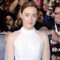 Saoirse Ronan di Black Carpet Premiere 'Breaking Dawn 2'