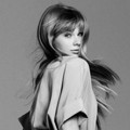 Taylor Swift di Majalah Harper's Bazaar Edisi Desember 2012