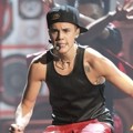 Penampilan Justin Bieber di AMAs 2012