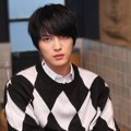 Hero Jaejoong Saat Wawancara dengan OBS News