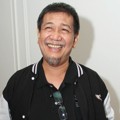Deddy Mizwar Saat Jumpa Pers SCTV Awards 2012