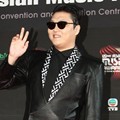 PSY di Mnet Asian Music Awards 2012